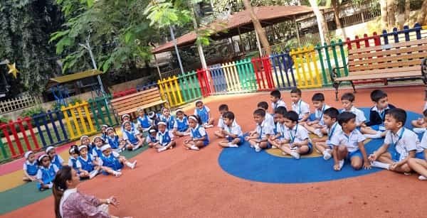 Children in Juhu