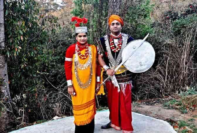 List of Traditional Dress of Meghalaya [For Men and Women]