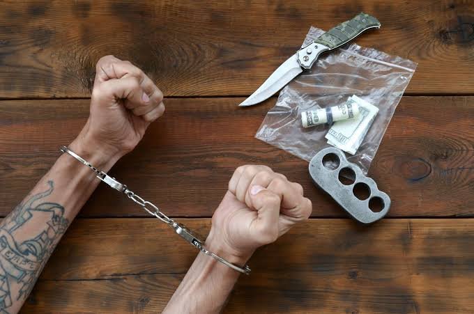 Is Carrying a Knife in Public Legal